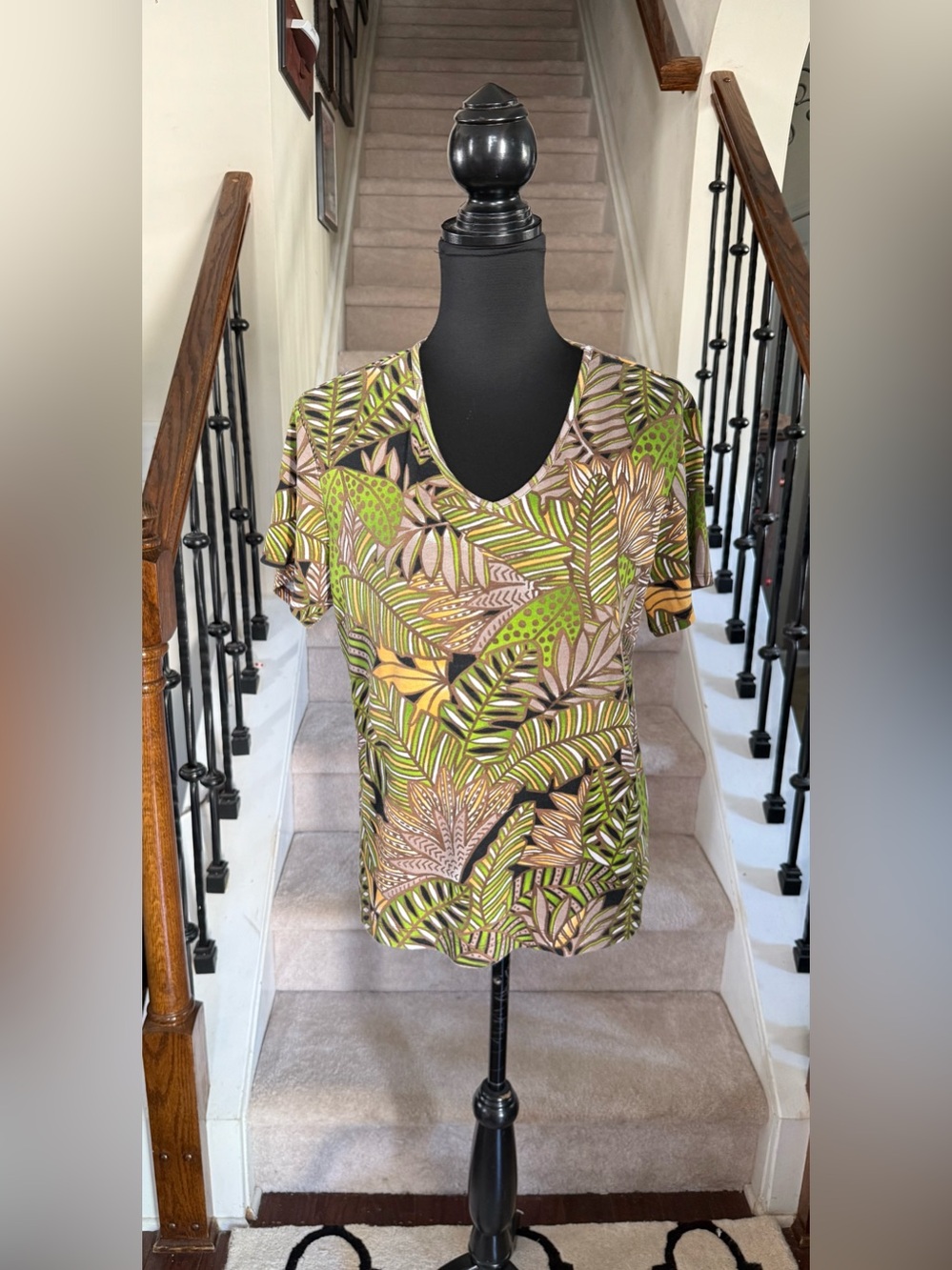 Chico's Short Sleeve V-Neck Leaf Print Top - Green, Tan, Black